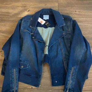 BNWT Crop Jean jacket from torrid